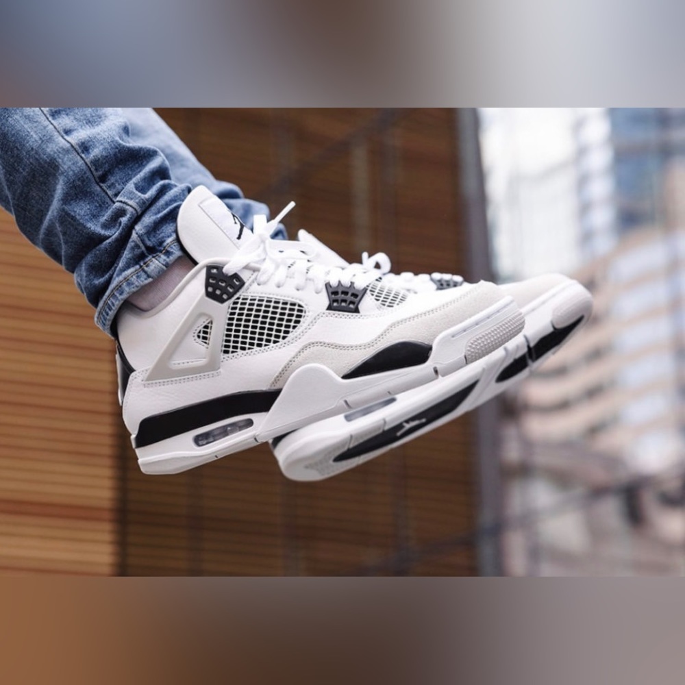 Brandnew Jordan 4 Retro “Military Black “ Size 11.5 Men